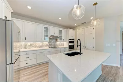 3519 74th Avenue Circle E, Sarasota, FL 34243 - Photo 23