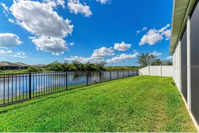 3519 74th Avenue Circle E, Sarasota, FL 34243 - Photo 27