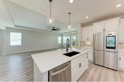 3519 74th Avenue Circle E, Sarasota, FL 34243 - Photo 11