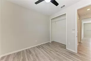 3519 74th Ave Cir E, Sarasota, FL 34243 - Photo 11