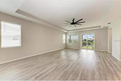 3519 74th Avenue Circle E, Sarasota, FL 34243 - Photo 7