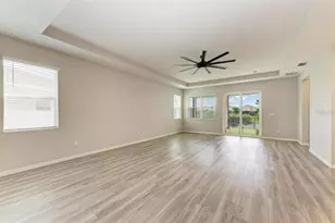 3519 74th Ave Cir E, Sarasota, FL 34243 - Photo 7