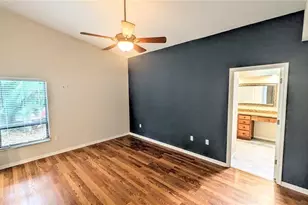 7805 Pine Trace Dr, Sarasota, FL 34243 - Photo 13