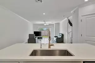 17436 Holly Wl Ave, Wimauma, FL 33598 - Photo 11