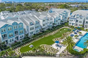 459 Wingfield Dr, Sarasota, FL 34237 - Photo 13