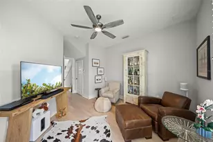 459 Wingfield Dr, Sarasota, FL 34237 - Photo 33