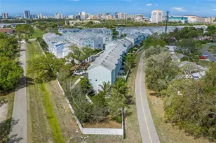 459 Wingfield Dr, Sarasota, FL 34237 - Photo 95