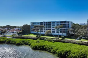 2410 Harbourside Dr, Longboat Key, FL 34228 - Photo 39