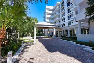 2410 Harbourside Dr, Longboat Key, FL 34228 - Photo 3