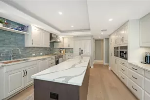 2410 Harbourside Dr, Longboat Key, FL 34228 - Photo 17