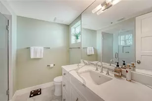 2410 Harbourside Dr, Longboat Key, FL 34228 - Photo 37