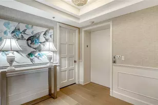 2410 Harbourside Dr, Longboat Key, FL 34228 - Photo 3