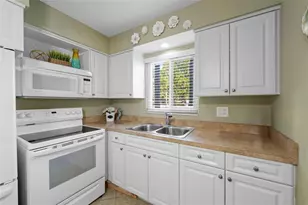 2304 Ringling Blvd, Sarasota, FL 34237 - Photo 9