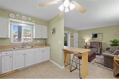 2304 Ringling Boulevard #103, Sarasota, FL 34237 - Photo 9