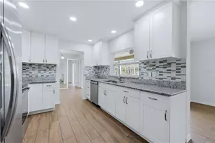 5251 Ashton Rd, Sarasota, FL 34233 - Photo 17