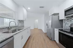 5251 Ashton Rd, Sarasota, FL 34233 - Photo 17