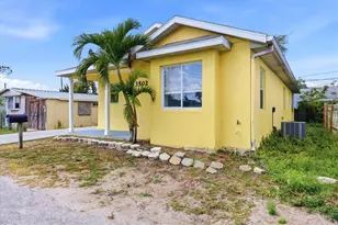 3502 19th St W, Bradenton, FL 34205 - Photo 1