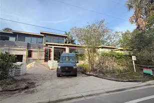 2100 McClellan Pkwy, Sarasota, FL 34239 - Photo 9