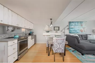 845 Benjamin Franklin Drive #302, Sarasota, FL 34236 - Photo 11