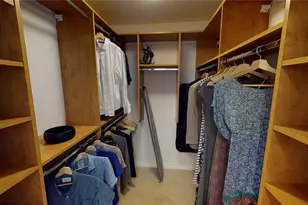 2749 Orchid Oaks Dr, Sarasota, FL 34239 - Photo 21