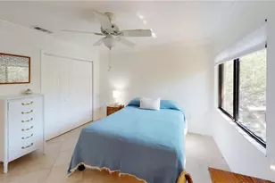 2749 Orchid Oaks Dr, Sarasota, FL 34239 - Photo 23