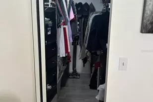 5689 Gardens Dr, Sarasota, FL 34243 - Photo 17