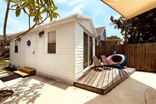 206 W Haya St, Tampa, FL 33603 - Photo 17