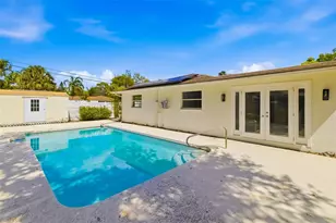 1097 Willis Ave, Sarasota, FL 34232 - Photo 33