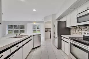 6864 Corral Ct, Sarasota, FL 34243 - Photo 19