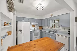 2141 Cordes St, Osprey, FL 34229 - Photo 9