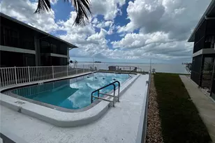 2566 Gary Cir, Dunedin, FL 34698 - Photo 23