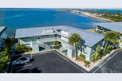 2566 Gary Circle #5, Dunedin, FL 34698 - Photo 1