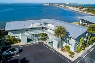 2566 Gary Cir, Dunedin, FL 34698 - Photo 1