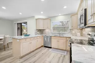 3761 Countryside Rd, Sarasota, FL 34233 - Photo 13