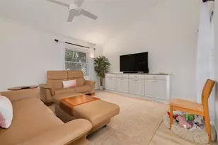 3210 Golden Eagle Ln, Sarasota, FL 34231 - Photo 11