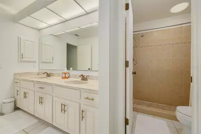 3210 Golden Eagle Lane, Sarasota, FL 34231 - Photo 23