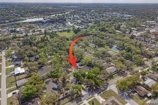 3210 Golden Eagle Ln, Sarasota, FL 34231 - Photo 35