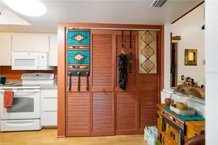 6521 Heritage Ln, Bradenton, FL 34209 - Photo 9