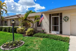 4266 Oakhurst Cir E, Sarasota, FL 34233 - Photo 1