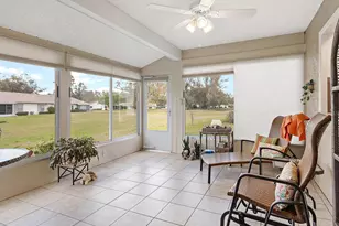 4266 Oakhurst Cir E, Sarasota, FL 34233 - Photo 17