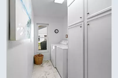 4266 Oakhurst Circle E #3060, Sarasota, FL 34233 - Photo 15