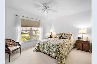 4266 Oakhurst Circle E #3060, Sarasota, FL 34233 - Photo 13