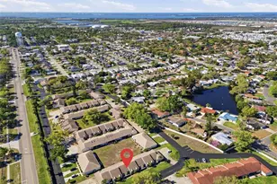 5905 36th Ave Cir W, Bradenton, FL 34209 - Photo 35