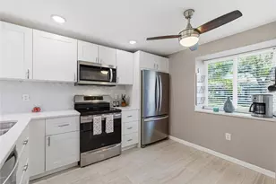 5905 36th Ave Cir W, Bradenton, FL 34209 - Photo 5