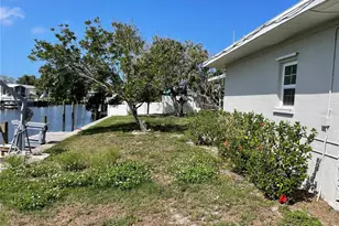 10307 Sandpiper Rd W, Bradenton, FL 34209 - Photo 25