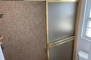 10307 Sandpiper Rd W, Bradenton, FL 34209 - Photo 11