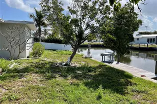 10307 Sandpiper Rd W, Bradenton, FL 34209 - Photo 23