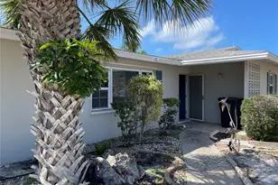 10307 Sandpiper Rd W, Bradenton, FL 34209 - Photo 3