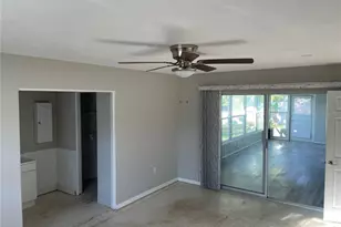 10307 Sandpiper Rd W, Bradenton, FL 34209 - Photo 9