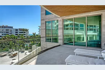 1561 Gulf Of Mexico Drive #304, Longboat Key, FL 34228 - Photo 45